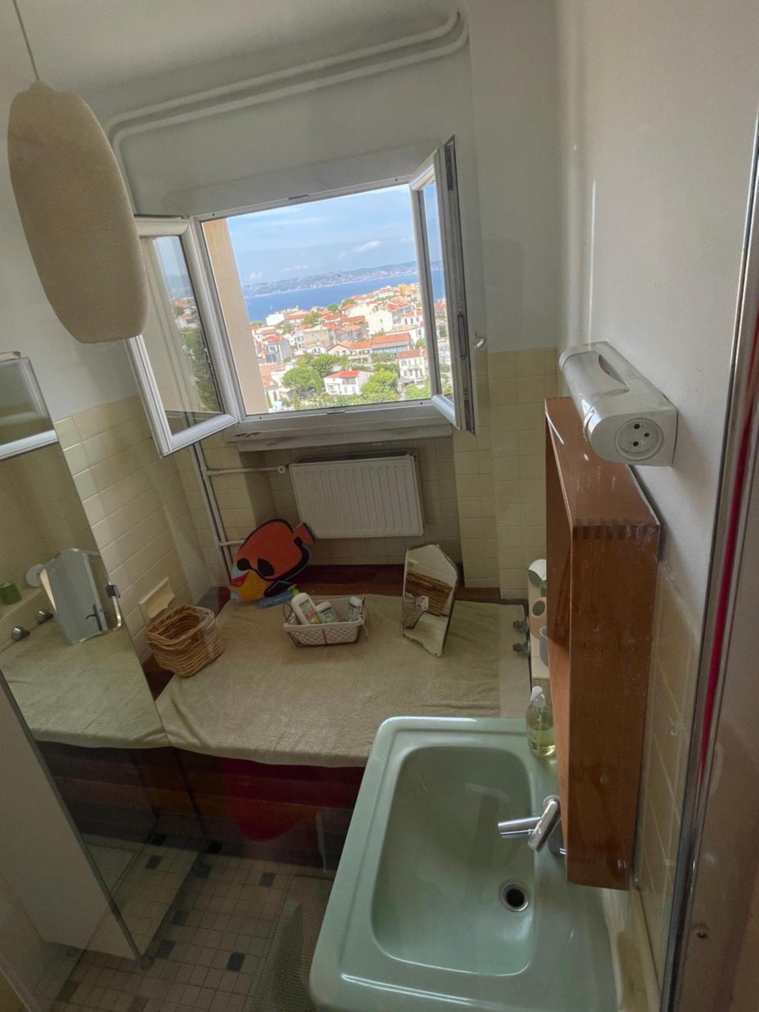 Vu Sur Mer Corniche Lejlighed Marseille Eksteriør billede